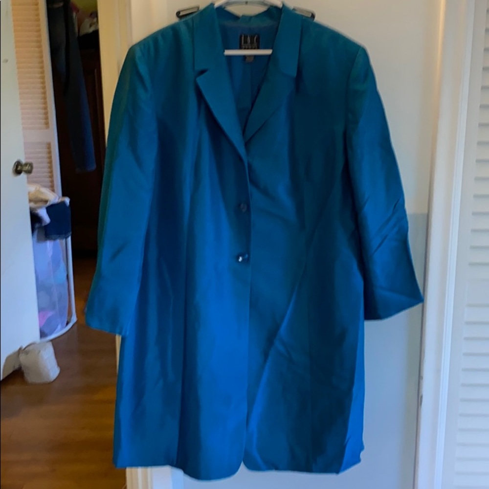 Inc silk suit in a beautiful electric blue size 24